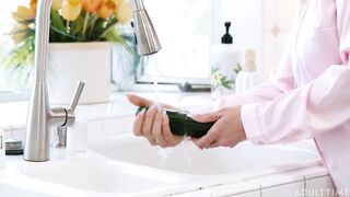 Rachael Cavalli Cant Stop Thinking About It – MommysBoy