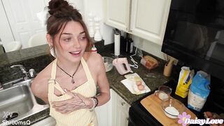 Shrooms Q – Slut Sis